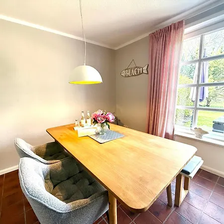 Haus Friesenfeuer بيت للعطل نيبلوم